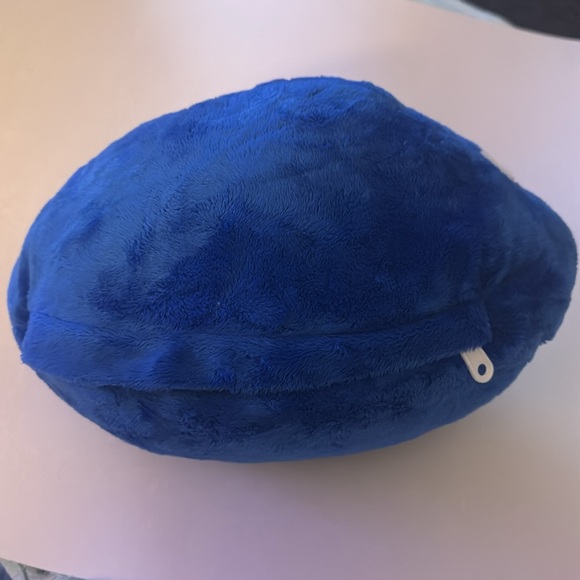 UK Kentucky Plush Football With Plush Wildcat Mascot Inside SEC - Picture 3 of 7